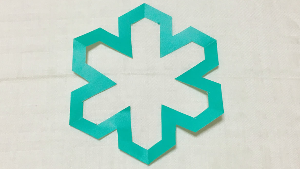 六方亀甲形（ろっぽうきっこうがた）の家紋切り紙