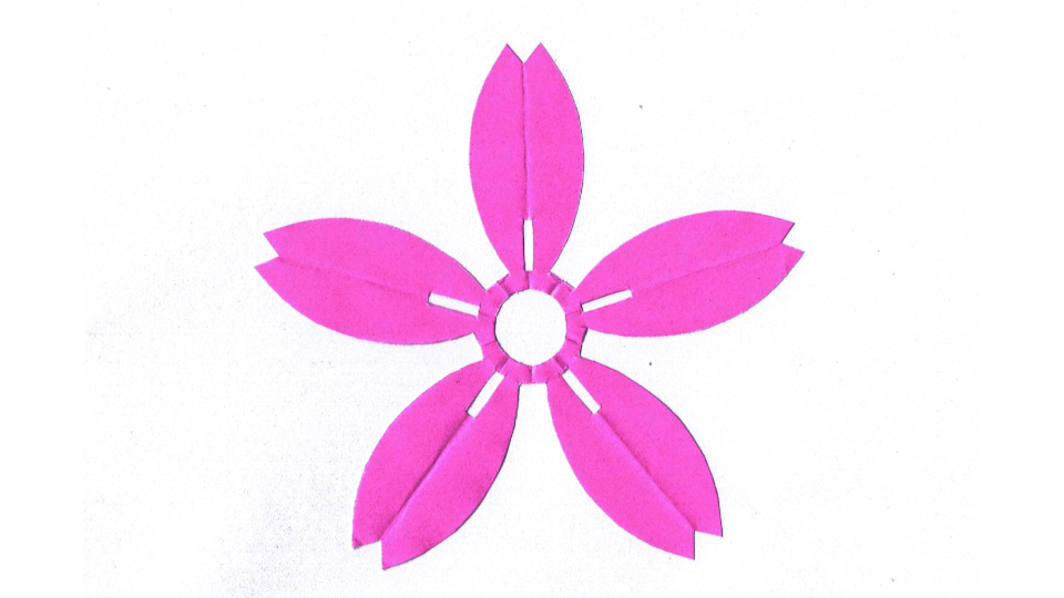 細山桜（ほそやまさくら）の家紋切り紙