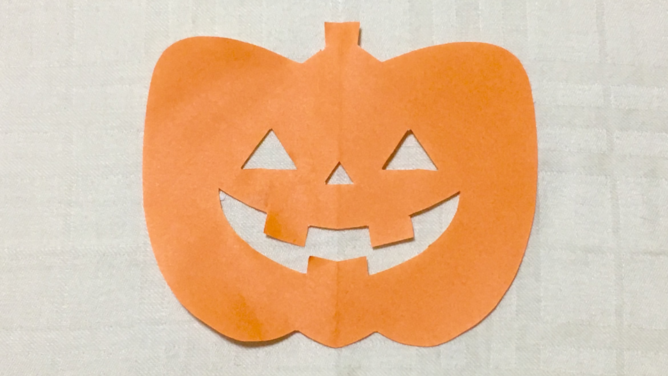 ハロウィンかぼちゃの切り紙